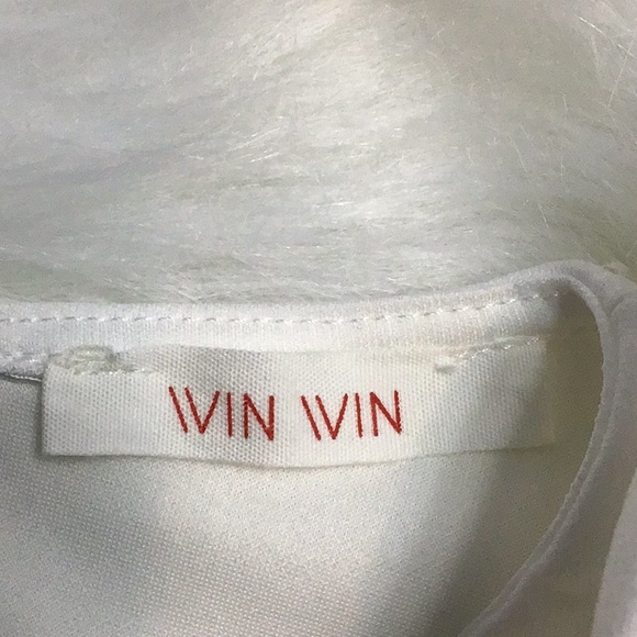 Basic Ruffle Top🛍 - Picture 4 of 5